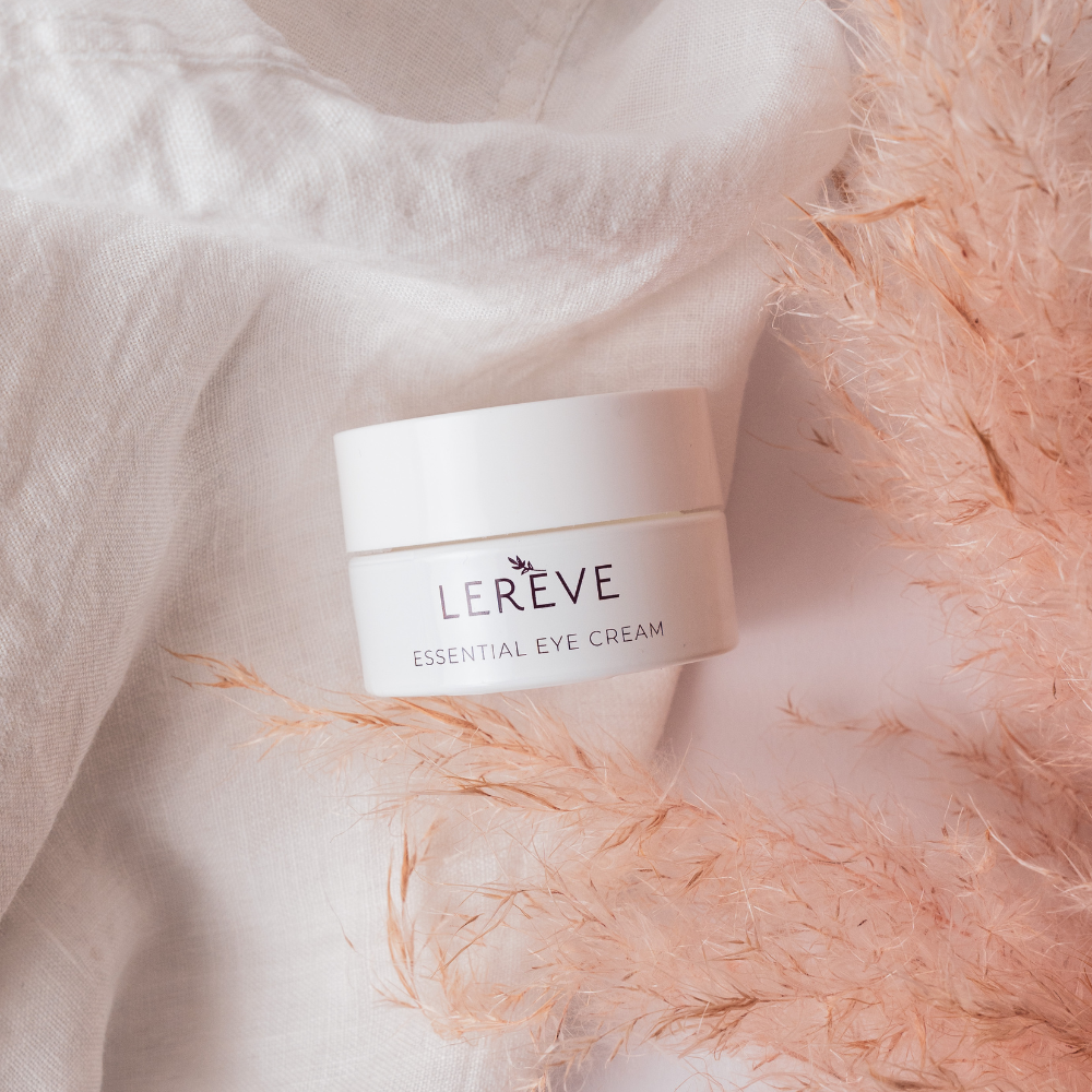 Essential eye cream